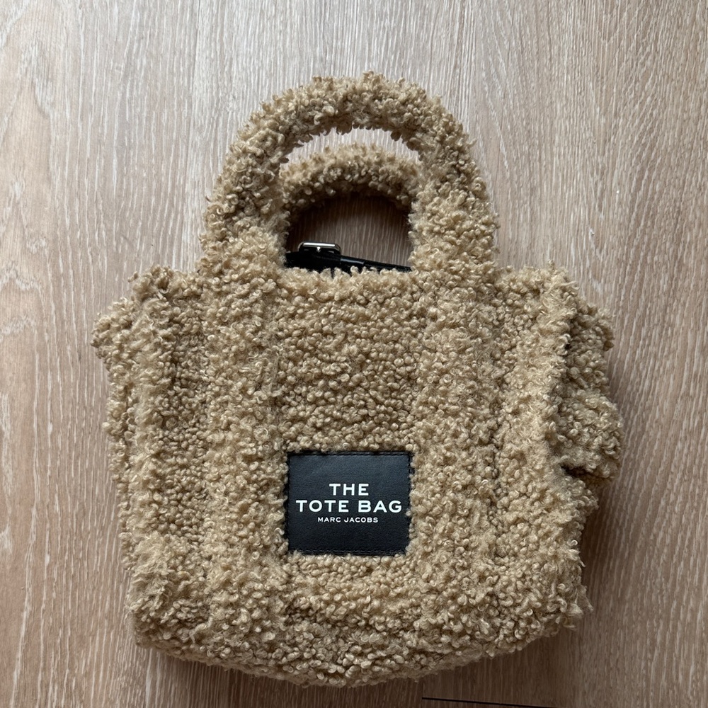 Marc Jacobs Beige Sherpa The Tote Bag (Mini)